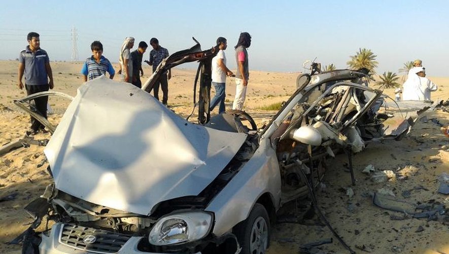 Les restes d'une voiture ayant explosé dans le Sinaï le 24 juillet 2013, faisant 3 morts