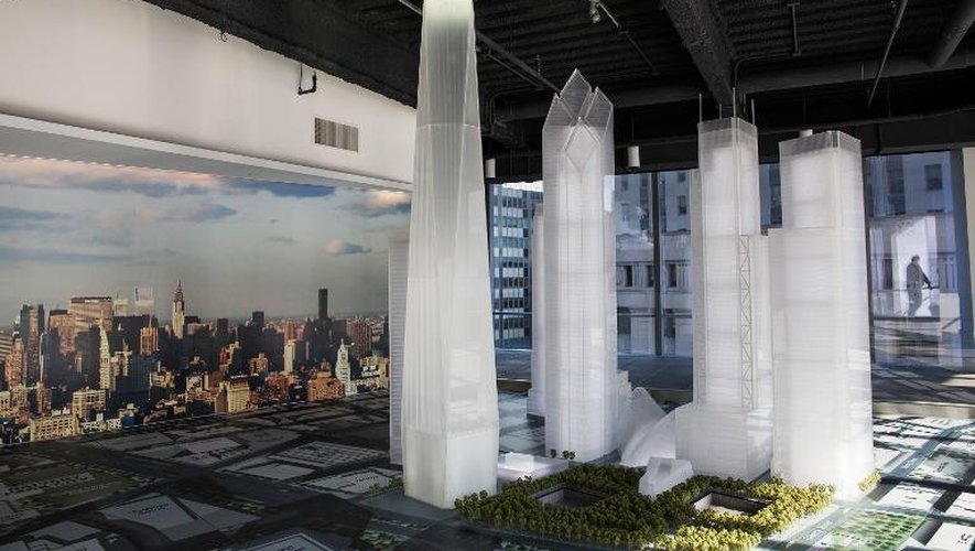 Maquette du memorial de ground Zero à new York, où s'élevaient les tours jumelles du World Trade Center, hotographiée le 24 janvier 2014 lors de sa présentation en conférence de presse