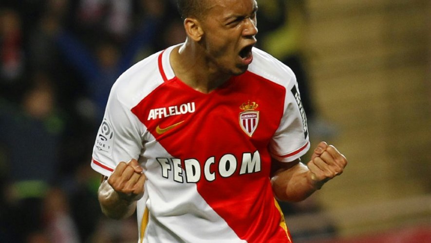 Le défenseur de Monaco Fabinho exulte après avoir converti un penalty face à Montpellier au stade Louis II, le 14 mai 2016