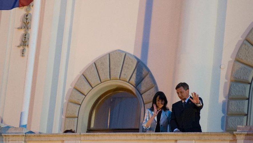 Le président slovène, Borut Pahor, et son épouse, au balcon de la Faculté de Ljubljana, le 27 juin 2013
