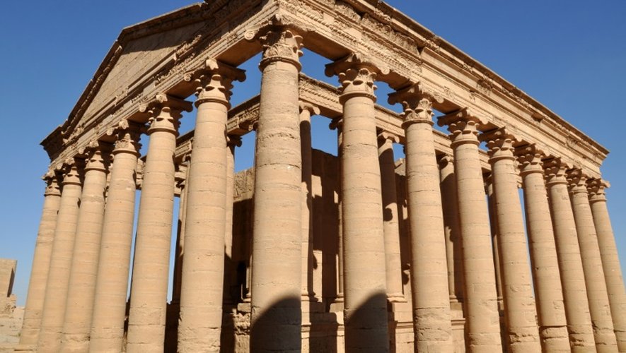Photo en date du 13 octobre 2010 du temple hellénistique de Mrn, dans la forteresse de Hatra, remontant à l'époque romaine, dans le désert irakien à 100 kilomètres de Mossoul