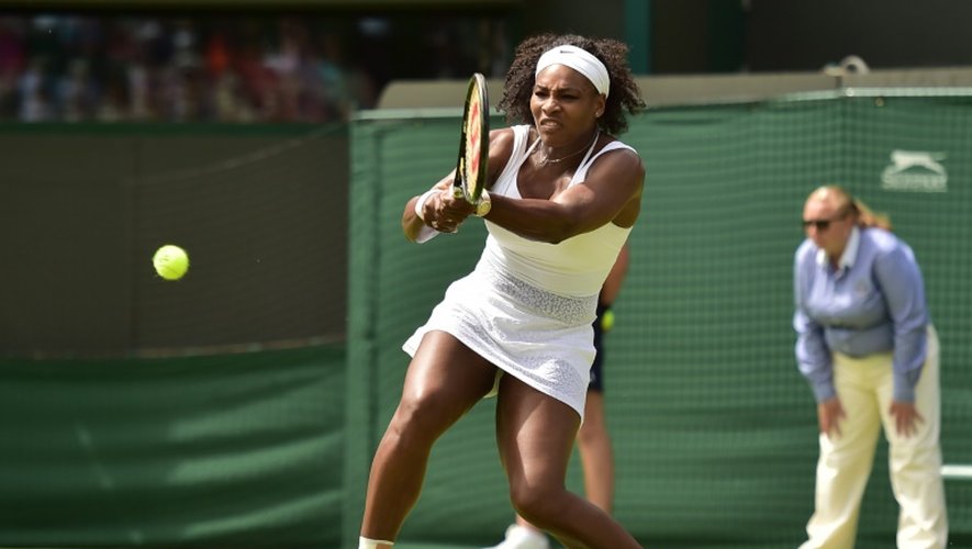 Serena Williams, N.1 mondiale, au 1er tour du tournoi de Wimbledson le 29 juin 2015 à Londres