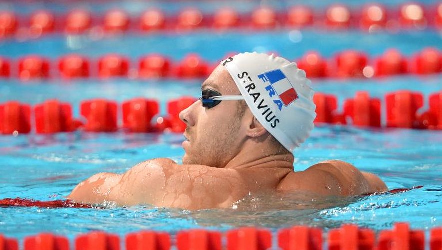 Jérémy Stravius à l'issue des qualifications pour la finale du 100 m dos, le 29 juillet 2013 lors des championnats du Monde de natation à Barcelone.