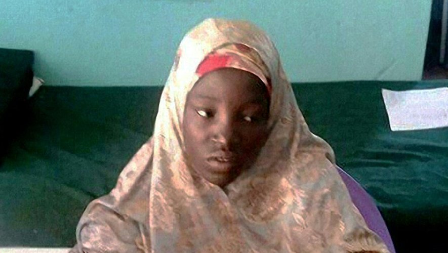 Une photo d'Amina Ali, l'une des 219 lycéennes nigérianes enlevées par Boko Haram, prise à Damboa et diffusée par l'armée nigériane le 18 mai 2016
