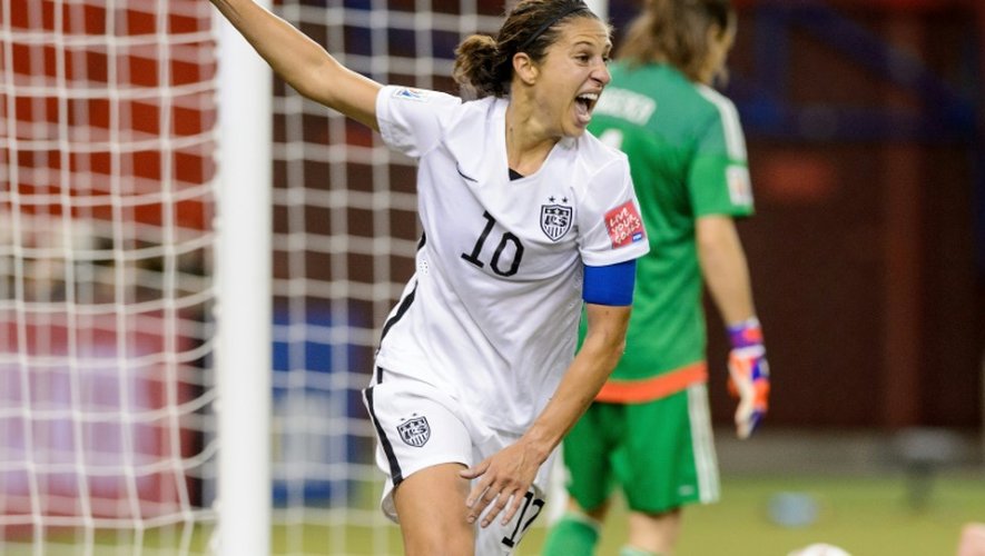 La joueuse des Etats-Unis Carli Lloyd célèbre son penalty contre l'Allemagne en demi-finale de la Coupe du monde féminine, le 30 juin 2015 à Montréal