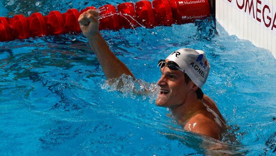 Yannick Agnel, sacré champion du monde du 200 m nage libre à Barcelone le 30 juillet 2013, serre le poing à l'issue de la course.