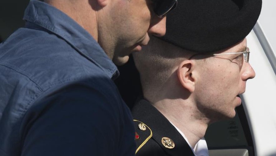 Le soldat Bradley Manning à son arrivée au tribunal militaire, à Fort Meade, dans le Maryland, le 30 juillet 2013