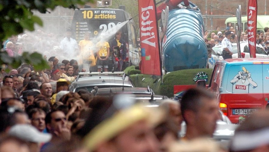 Avec son imposante caravane, le Tour de France déplace, chaque jour, 4<TH>500 personnes. Et donne un remarquable coup de projecteur médiatique sur les villes qui accueillent cette épreuve parmi les plus populaires et les plus regardées.