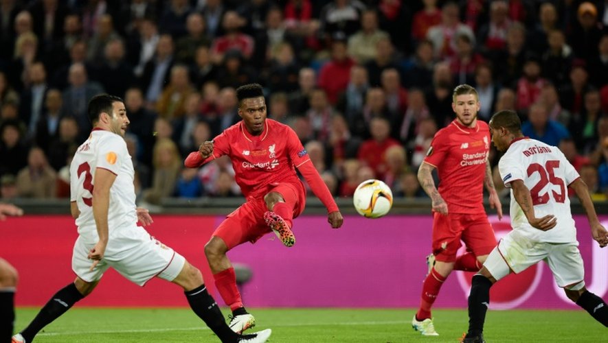 L'attaquant de Liverpool Daniel Sturridge ouvre le score face à Séville lors de la finale de l'Europa League, le 18 mai 2016 à Bâle