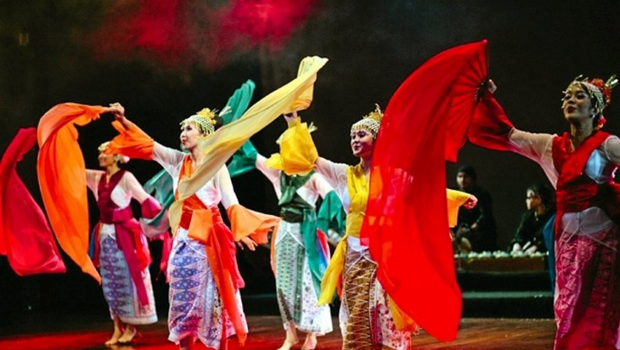 Les danseuses de Bireun Seudati (Jakarta) seront présentes sur la scène aveyronnaise pour présenter les danses traditionnelles de leur pays.