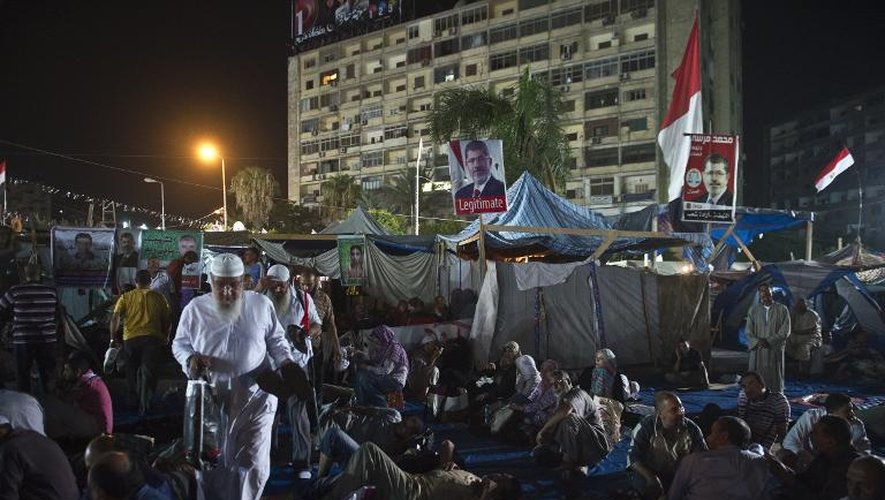 Des partisans du président égyptien déchu Mohamed Morsi sur la place Rabaa al-Adawiya, au Caire