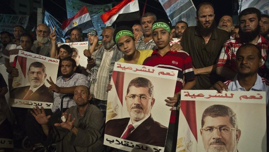 Des partisans du président égyptien déchu Mohamed Morsi sur la place Rabaa al-Adawiya, au Caire