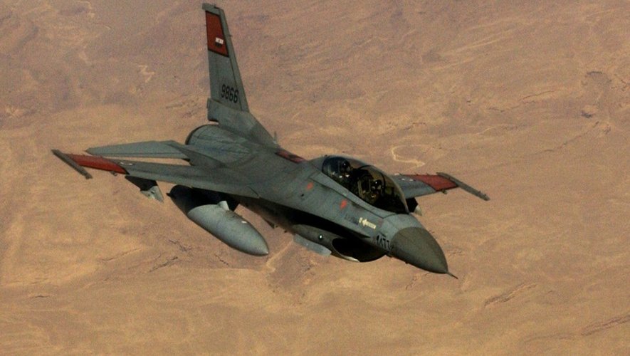 Photo fournie par l'armée américaine d'un F-16 de l'armée egyptienne, le 20 octobre 2007