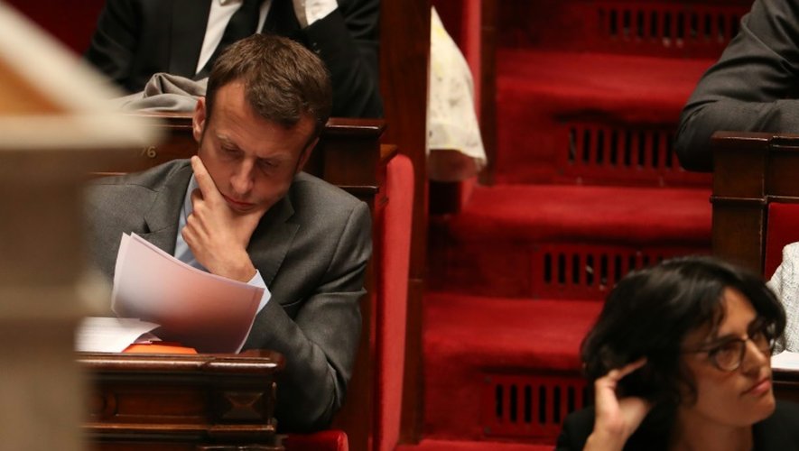Emmanuel Macron le 18 mai 2016 à l'Assemblée nationale à Paris