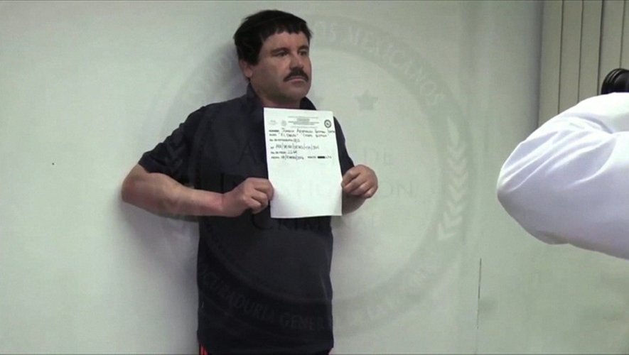 Une capture d'écran fournie par le parquet général mexicain, montrant le baron de la drogue Joaquin "El Chapo" Guzman, à la prison d'Altiplano, dans l'État d'Almoloya de Juarez au Mexique, le 27 janvier 2016