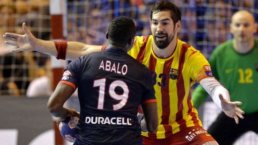 Face à face entre Nikola Karabatic et le Parisien Luc Abalo en Ligue des champions de handball, le 20 octobre 2013 à la Halle Carpentier à Paris