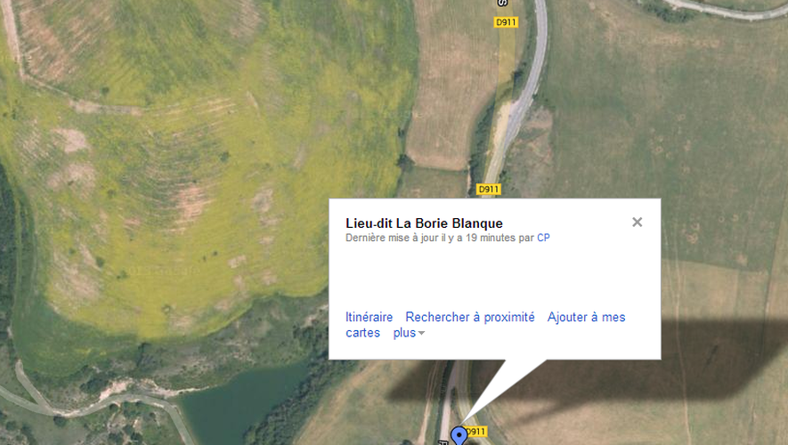 Le choc très violent s'est produit sur la RD911 près du lieu-dit La Borie Blanque.