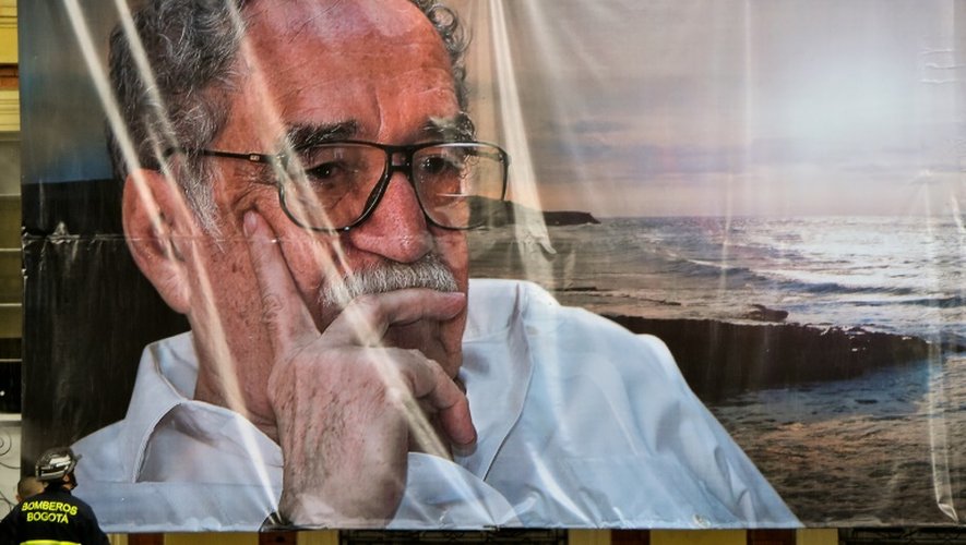 Une photo géante de Gabriel Garcia Marquez sur la mairie de Bogota le 22 avril 2014