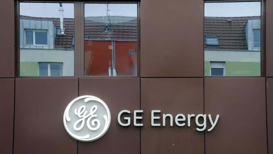 Le logo du géant américain de l'Energie General Electric à Belfort, le 29 avril 2014