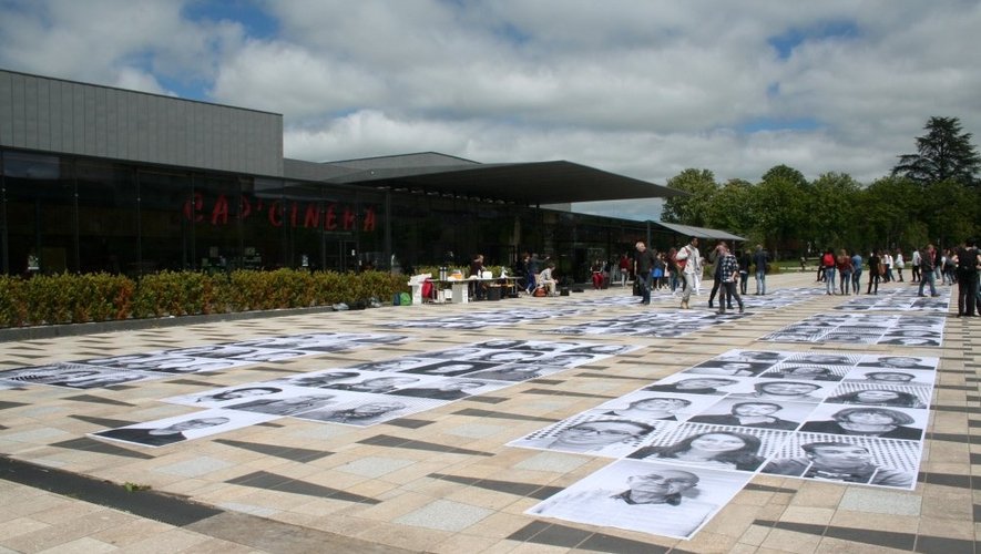Rodez : le lycée Foch tire 510 portraits face aux discriminations