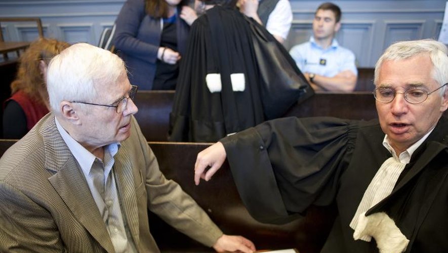Andre Bamberski et son avocat Laurent de Caunes au tribunal de Mulhouse, le 23 mai 2014