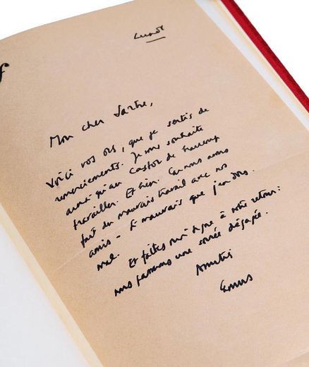 Photo de la lettre de Camus à Sartre photographiée le 6 août 2013 à Lourmarin dans le sud de la France