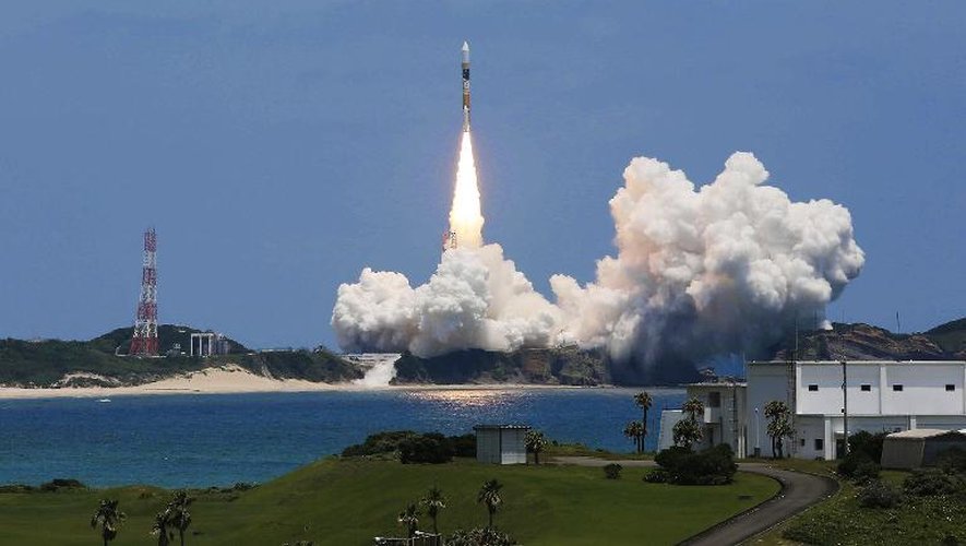 Lancement le 24 mai 2014 à Tanegashima de la fusée japonaise H-2A