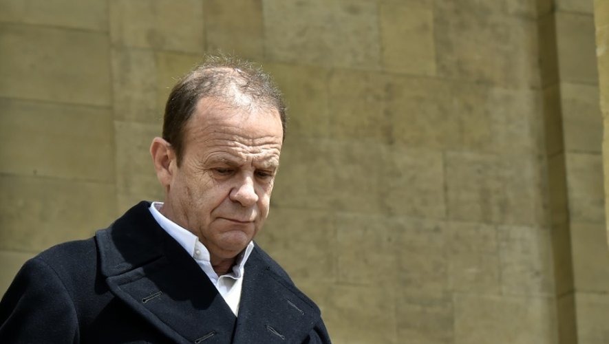 Le photographe français François-Marie Banier quitte le tribunal de Bordeaux, le 23 mai 2016