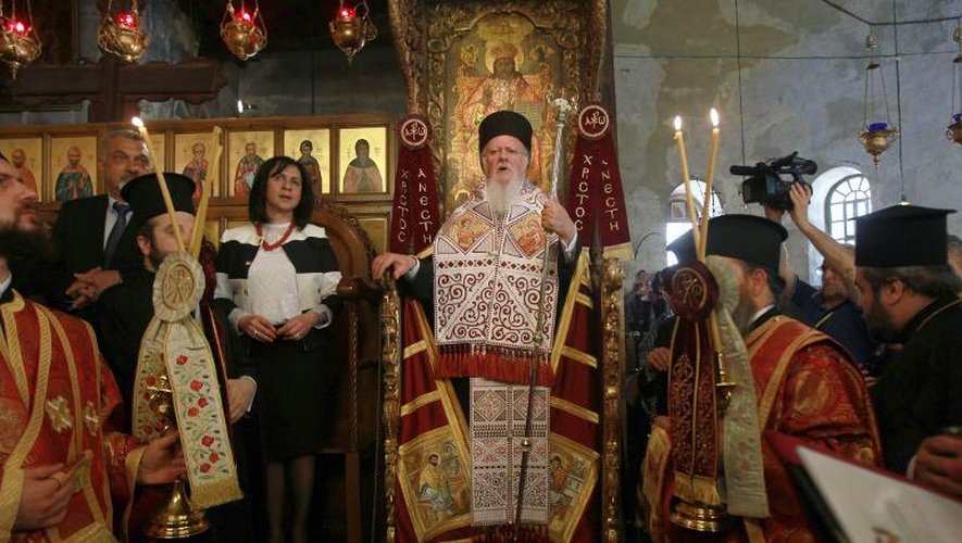 Le patriarche œcuménique de Constantinople, Bartholomée, dans l'église de la Nativité à Bethléem, le 24 mai 2014