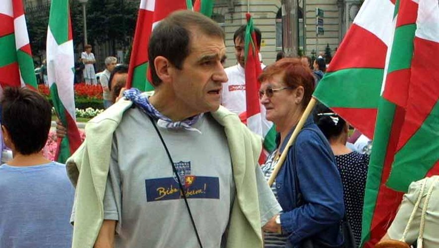 Jose Antonio Urruticoechea, dit "Josu Ternera", dirigeant historique de l’ETA, lors d'une manifestation à Bilbao le 23 août 2002