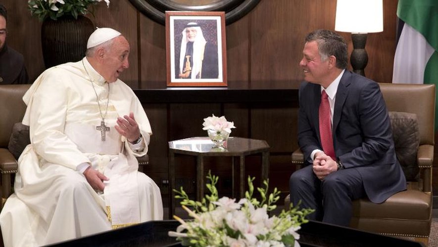 Le pape François lors d'une rencontre avec le roi Abdallah II de Jordanie, le 24 mai 2014 à Amman