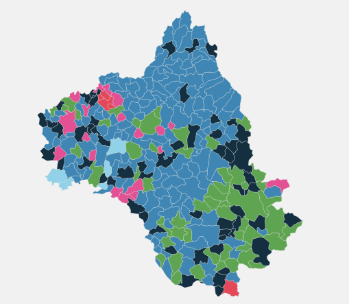 En rose : PS. En bleu foncé : FN. En bleu : UMP. En vert : EELV. En rouge : Front de gauche. En bleu ciel : Udi-Modem.