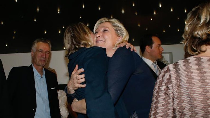 -Marine Le Pen et Marion Marechal-Le Pen au soir des européennes le 25 mai 2014 à Paris