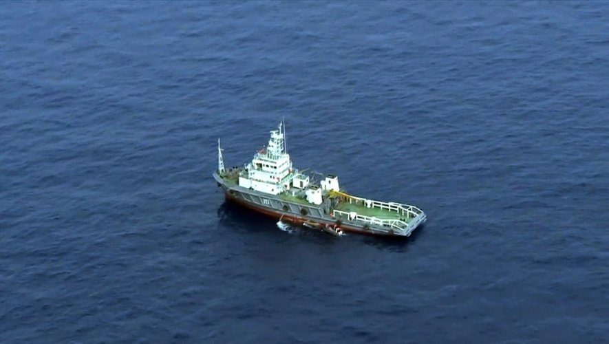 Une capture d'écran montre un navire cherchant des débris du vol MS804 en Méditerranée le 21 mai 2016