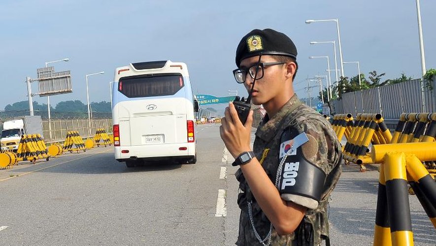 Un soldat sud-coréen à un point de contrôle à Paju, près de la frontière avec la Corée du Nord, le 1 4 août 2013