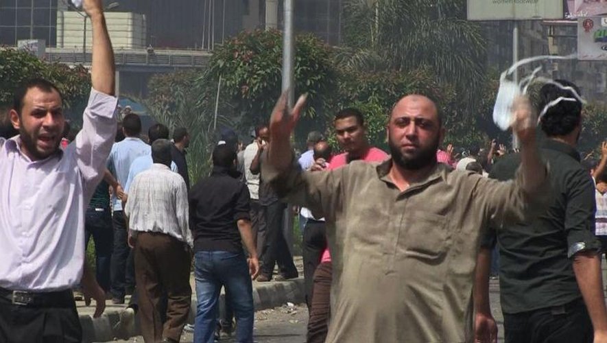 Plus de 120 manifestants tués dans la dispersion des pro-Morsi