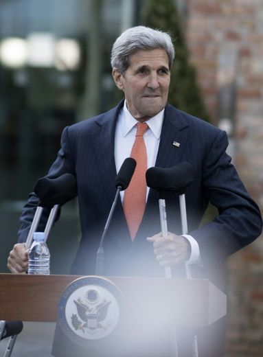 Le secrétaire d'Etat américain John Kerry au Palais Coburg de Vienne, où se tiennent les pourparlers sur le nucléaire iranien, le 9 juillet 2015