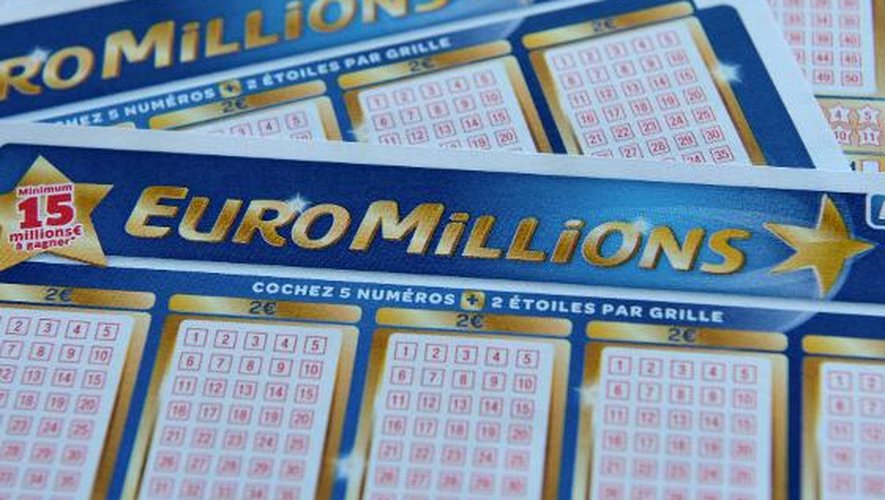 Des tickets de loterie Euro millions le 21 juin 2013 à Lille