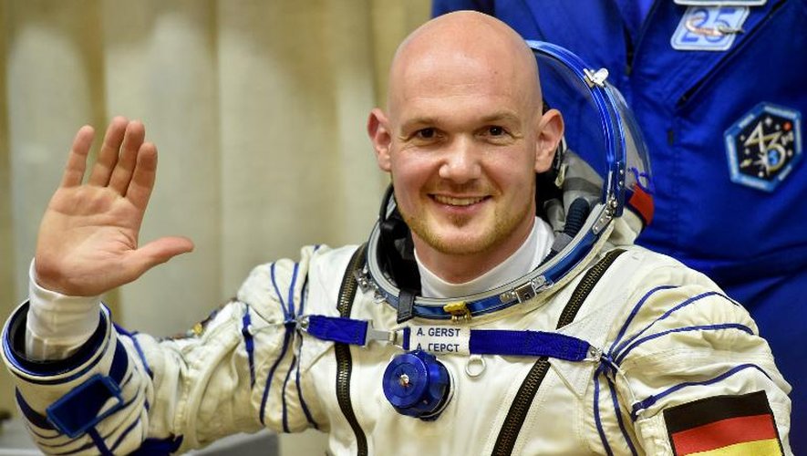 L'astronaute allemand Alexander gerst qui s'est envolé avec un Américain et un russe à bord d'une fusée soyouz pour une mission de 167 jours à bord de l'ISS