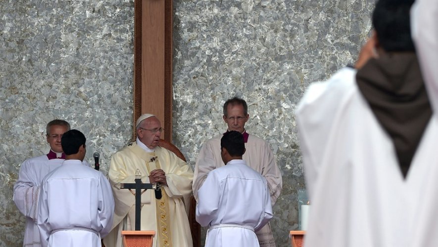 Le pape François célèbre la messe à Santa Cruz, en Bolivie, le 9 juillet 2015