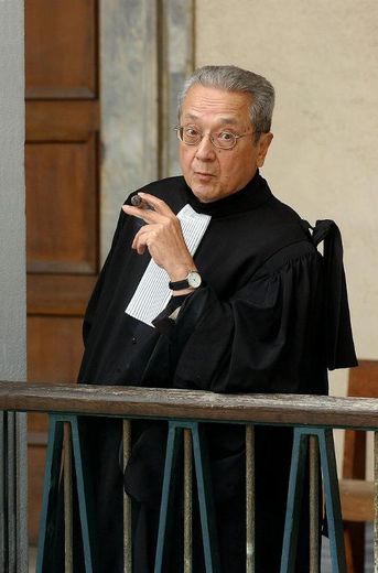 L'avocat Jacques Vergès, au palais de justice de Bastia, le 20 novembre 2002