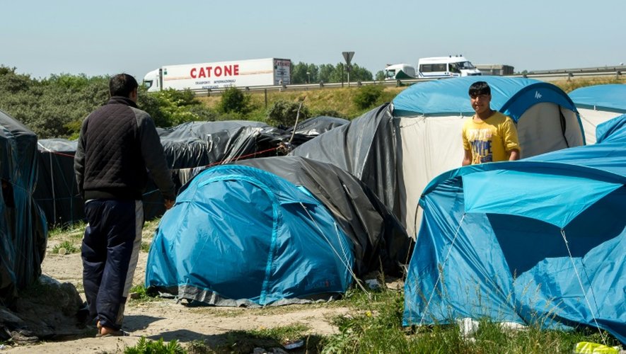 Des migrants dans la "New Jungle" le 17 juin 2015 à Calais