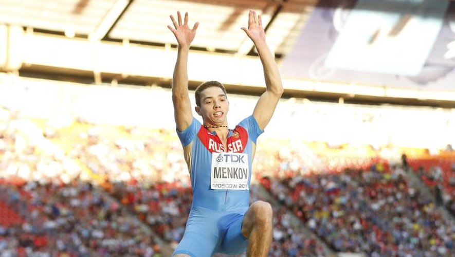 Le sauteur en longueur russe Aleksandr Menkov, lors de la finale aux Mondiaux, le 16 août 2013