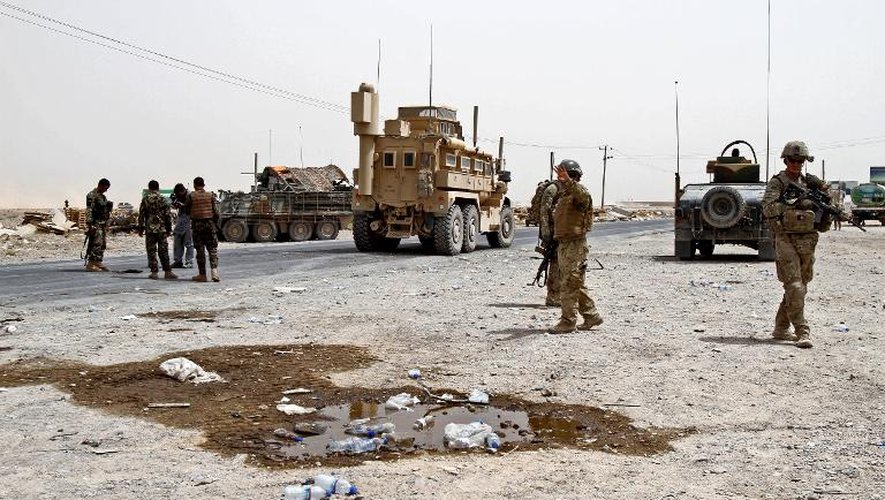 Le site d'une attaque-suicide à Kandahar, le 16 août 2013