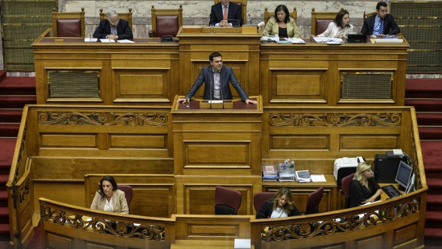 Le Premier ministre grec Alexis Tsipras devant le parlement à Athènes, le 10 juillet 2015