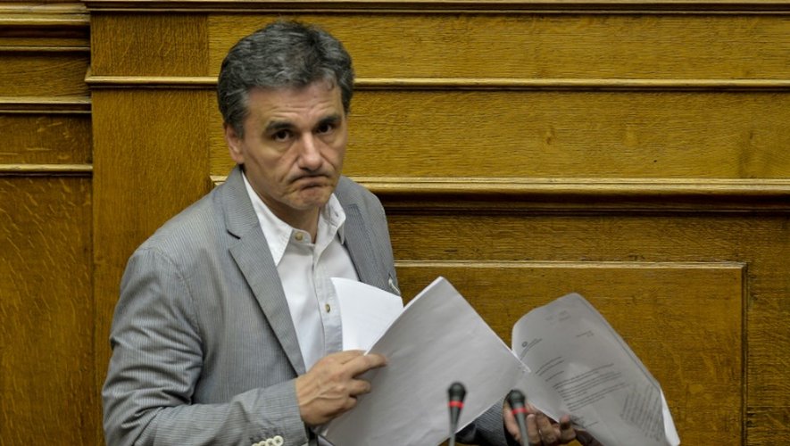 Le ministre grec des Finances Euclid Tsakalotos devant le Parlement le 10 juillet 2015 à Athènes