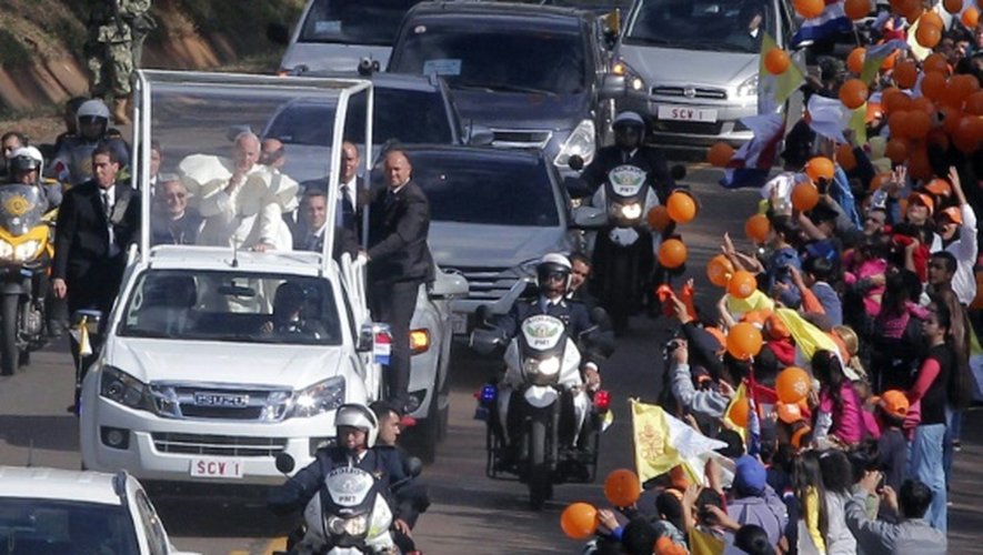 Le pape François à Caacupé, principal lieu de pèlerinage du pays sud-américain, le 11 juillet 2015