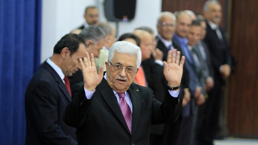 Le président palestinien Mahmoud Abbas pendant la cérémonie d'investiture du nouveau gouvernement, à Ramallah le 2 juin 2014