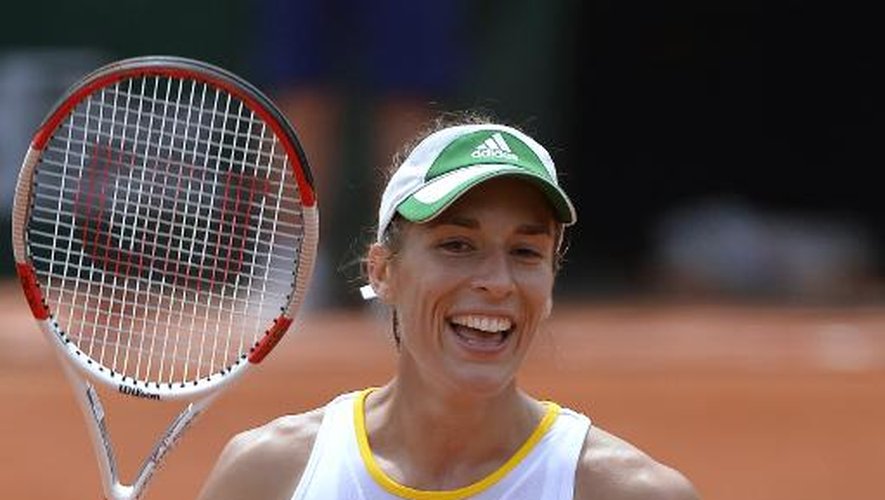 L'Allemande Andrea Petkovic  sourit après avoir éliminé la Néerlandaise Kiki Bertens, le 2 juin 2014 à Roland-Garros
