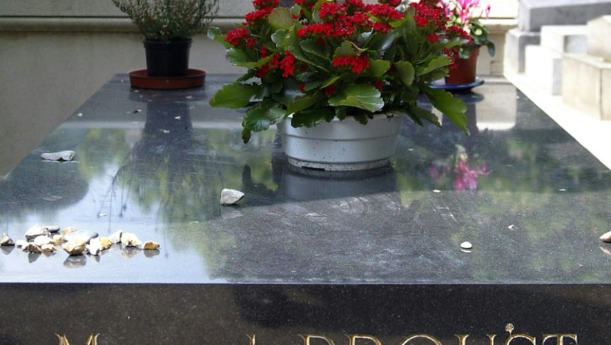 La tombe de Marcel Proust le 14 mai 2004 au Père Lachaise